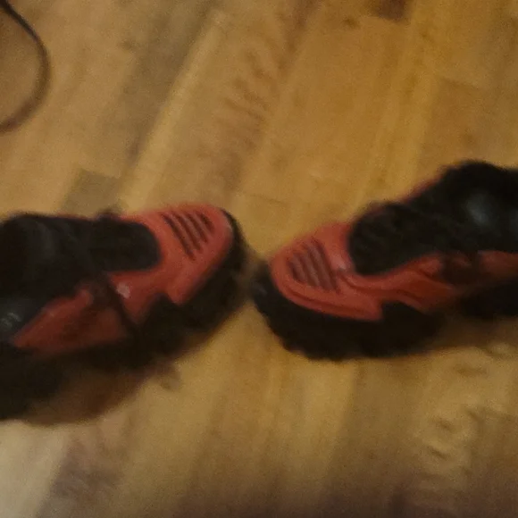 Prada cloudburst thunder, Size 9,Red ans black - Picture 4 of 4